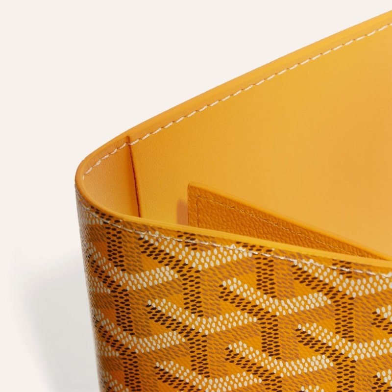 Goyard GRENELLE PASSPORT COVER Yellow | IJMR7870